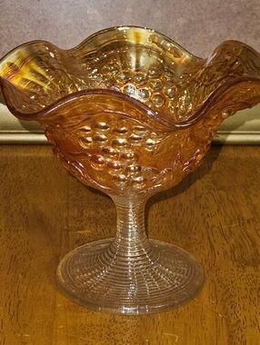 Vtg Imperial Glass Marigold Carnival Pinched Ruffled Edge Compote Grapes Pattern